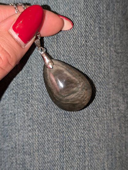 Collier en obsidienne mentogochol ou manta huichol recto verso - Aurore Lune 
