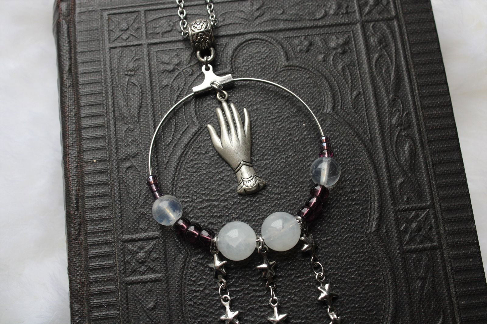 Collier mystique labradorite blanche et serpents - Aurore Lune 