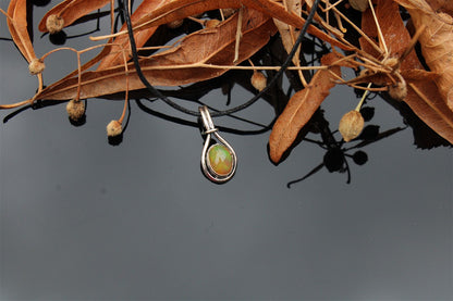 Collier opale véritable GREEN FIRE - Aurore Lune 