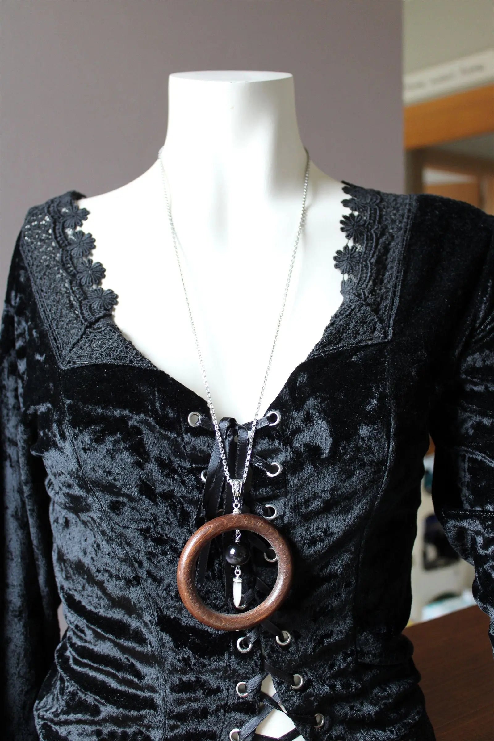 Collier sautoir oeil céleste dague - Aurore Lune 