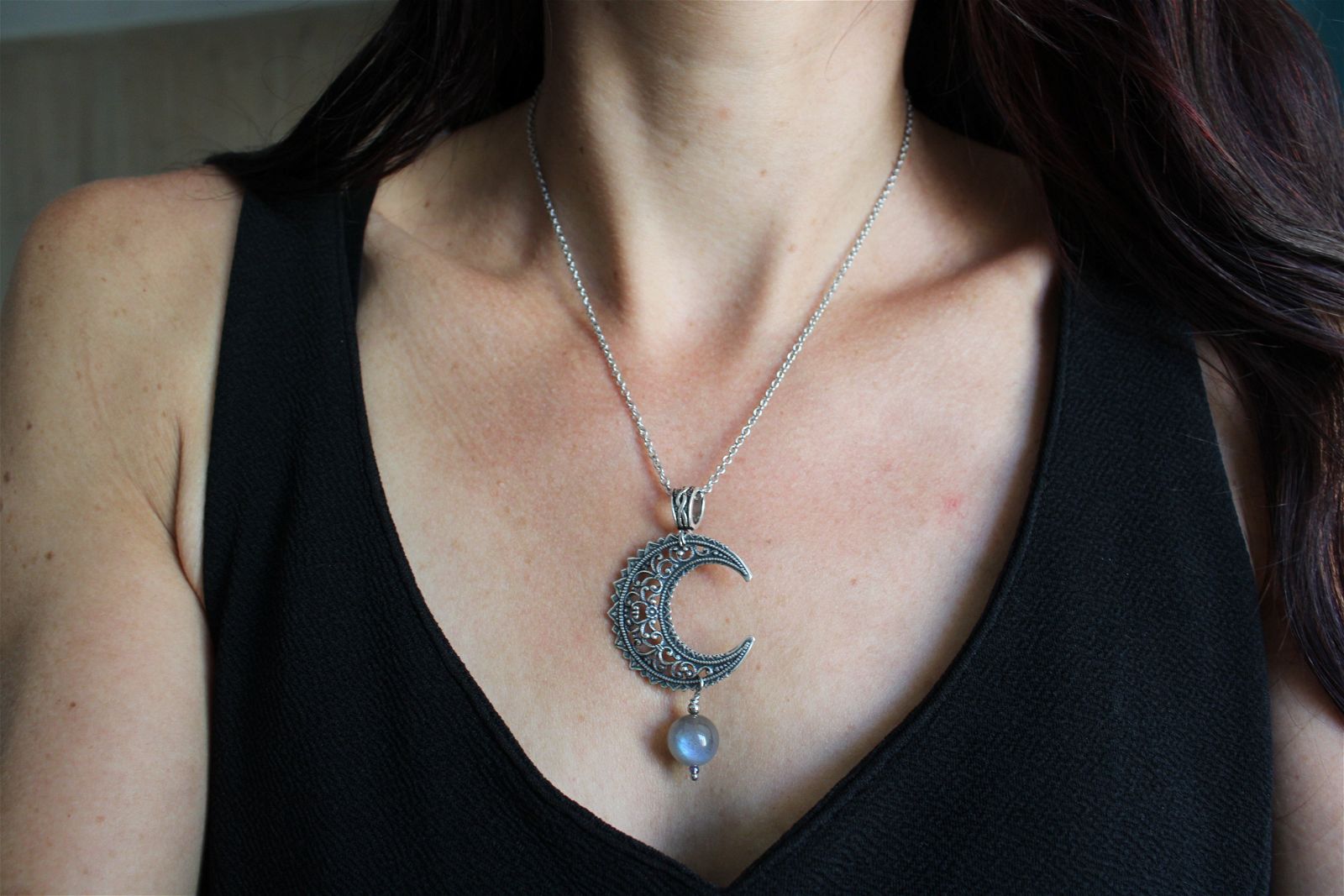 Collier talisman lune et labradorite bleue - Aurore Lune 