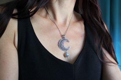 Collier talisman lune et labradorite bleue - Aurore Lune 