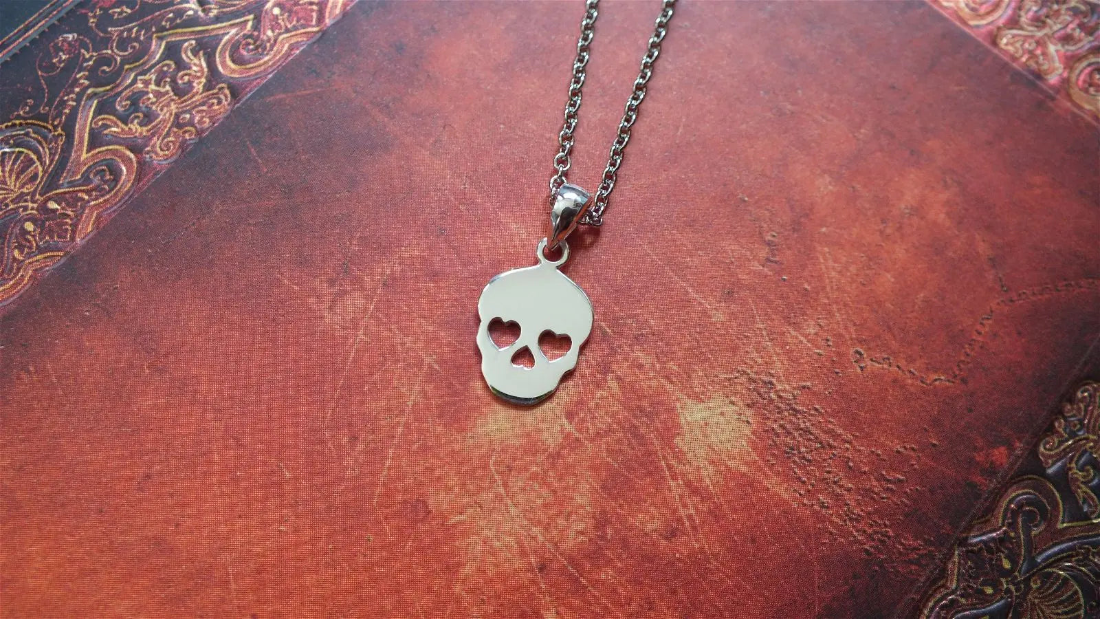 Collier tête de mort girlie et chaîne - Aurore Lune 