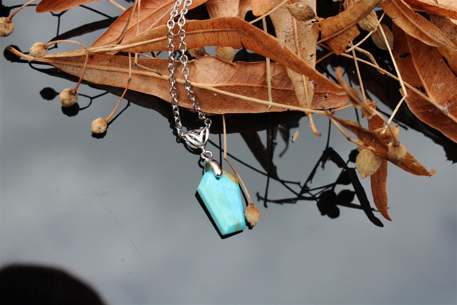 Collier turquoise RECONSTITUEE avec chaîne inox - Aurore Lune 