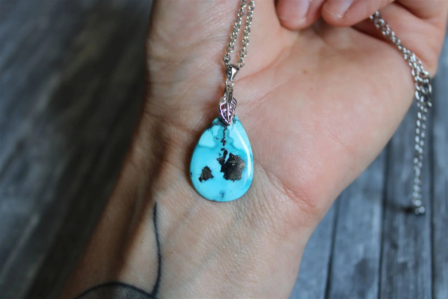 Collier turquoise avec chaîne inox - Aurore Lune 