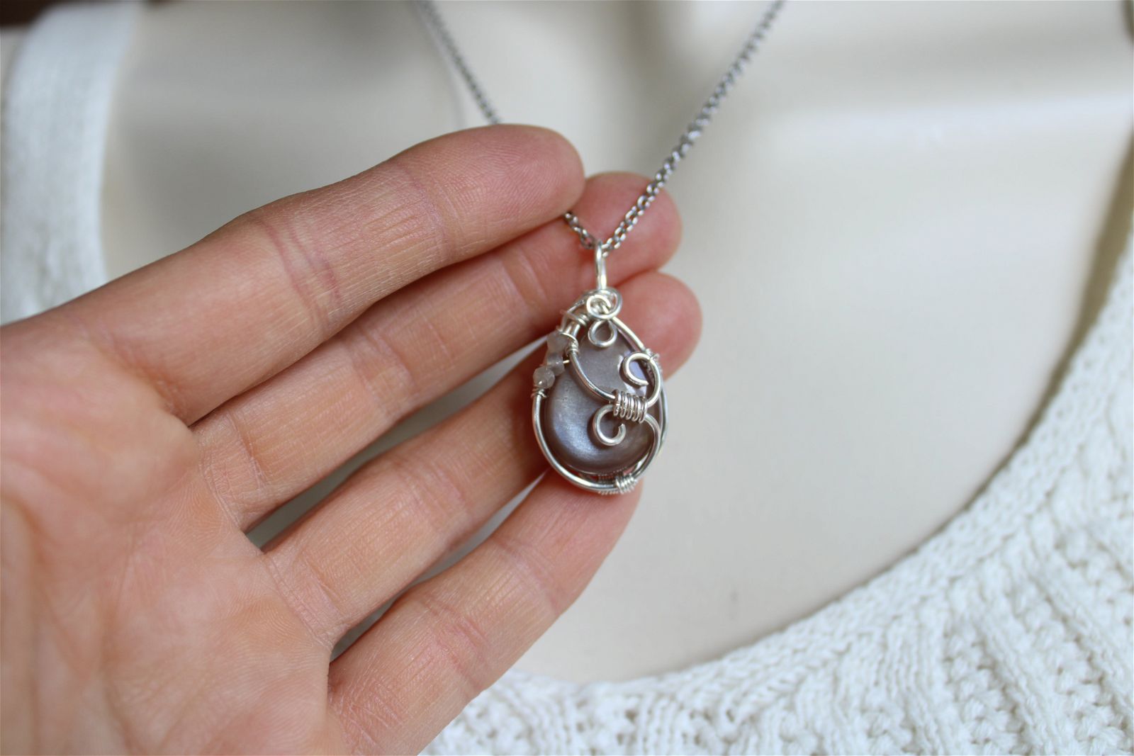 Collier wirewrap avec pierre de lune - Aurore Lune 