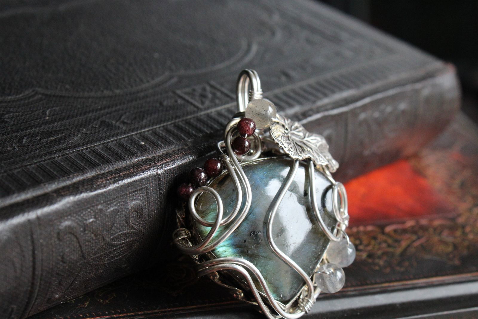 Collier wirewrap en labradorite - Aurore Lune 