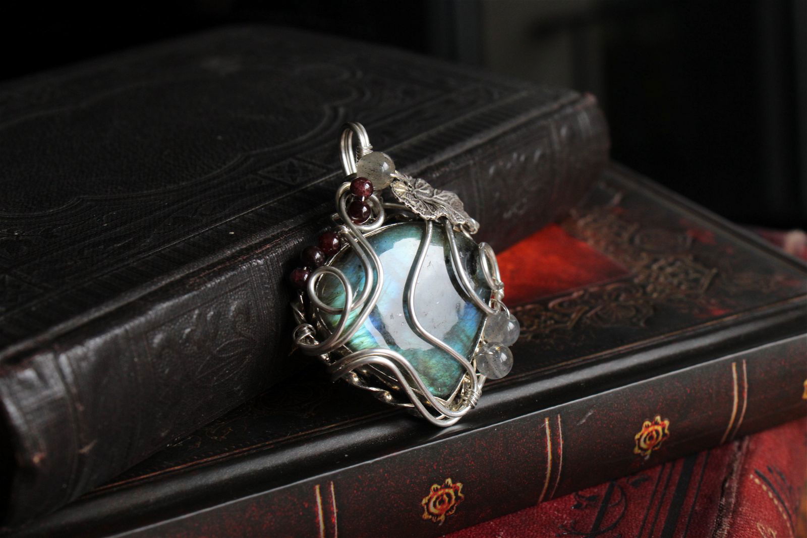 Collier wirewrap en labradorite - Aurore Lune 