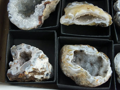 Demie géode d' agate naturelle à l'unité - Aurore Lune 