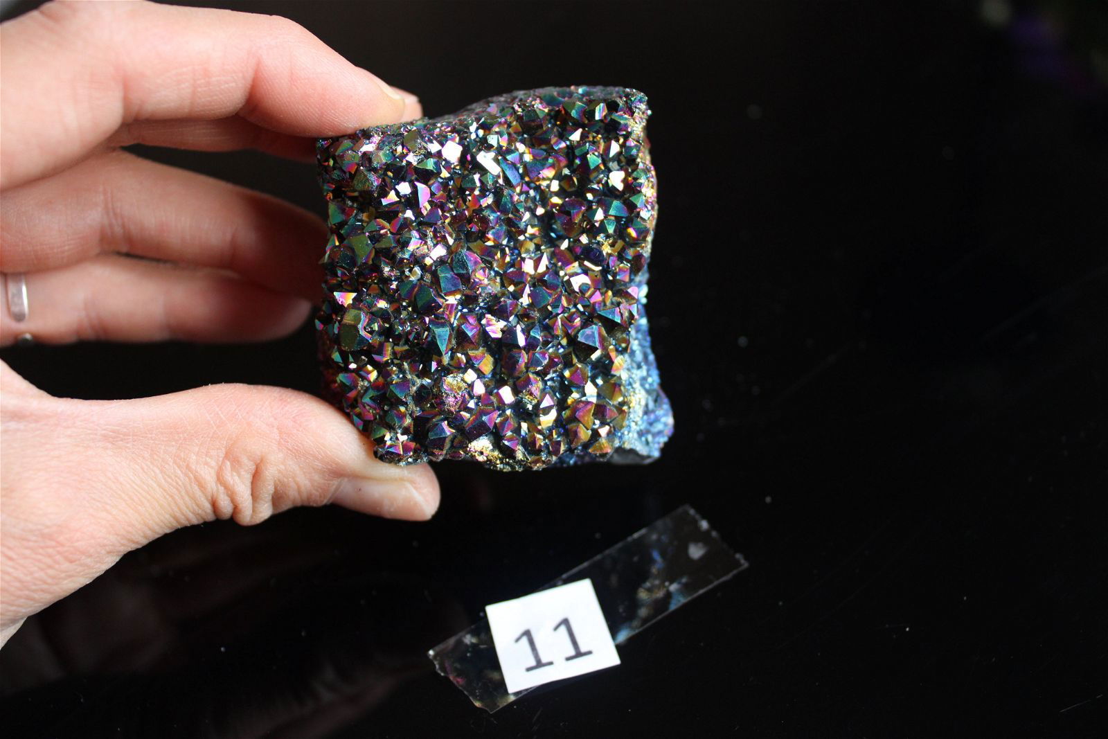 Druse en cristal de roche rainbow aura AU CHOIX - Aurore Lune 