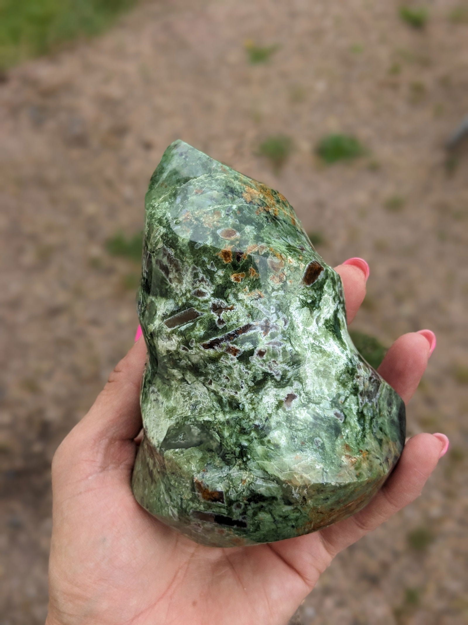 Flamme en chrysoprase de Madagascar - Aurore Lune 