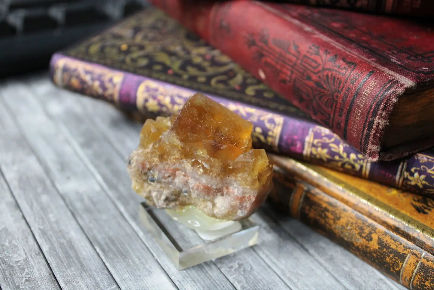 Fluorite sur socle - Aurore Lune 