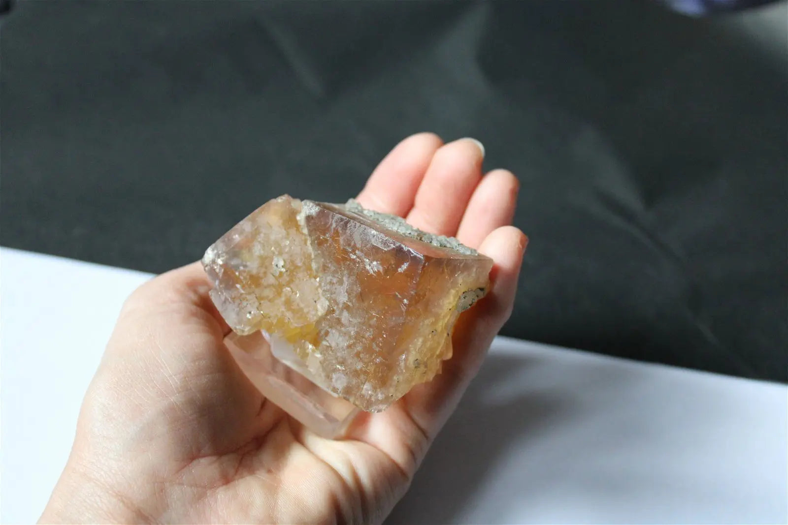Fluorite sur socle - Aurore Lune 