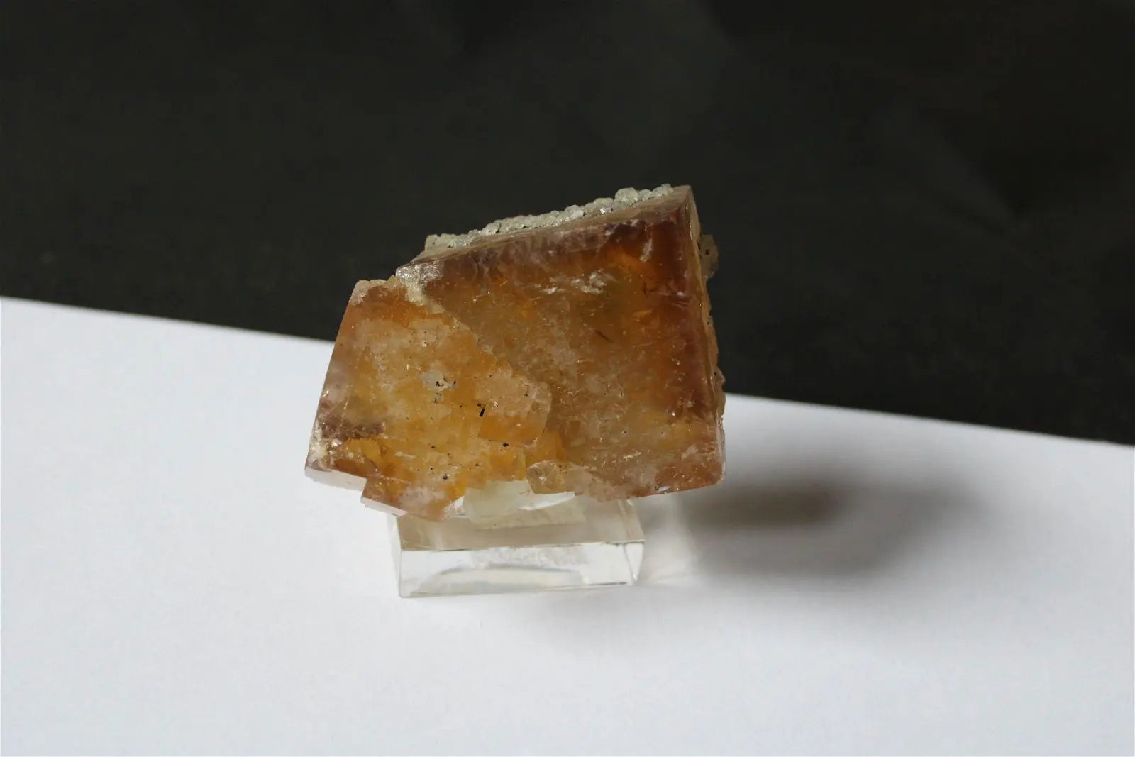 Fluorite sur socle - Aurore Lune 