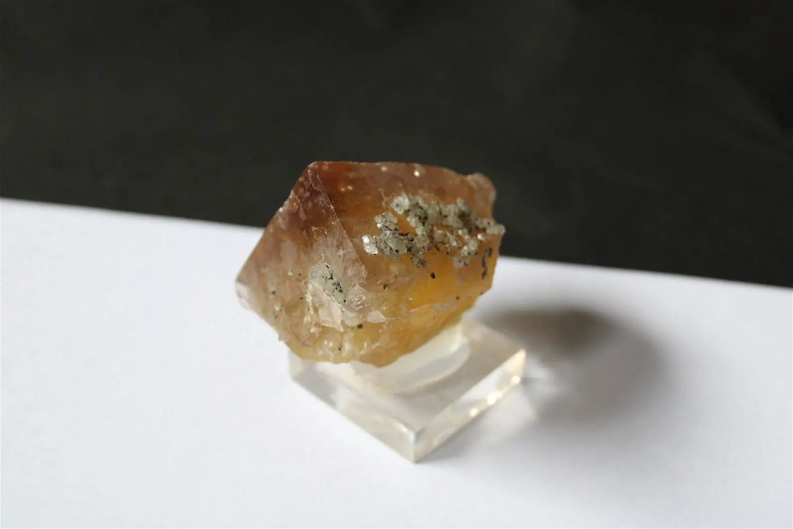 Fluorite sur socle - Aurore Lune 