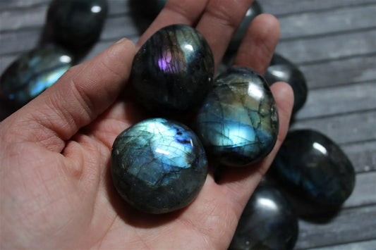 Galet de labradorite 3 ou 4 cm - Aurore Lune 