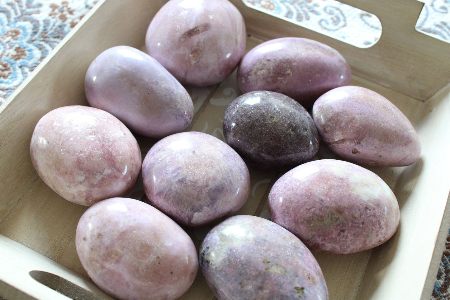 Grand galet de lépidolite tons roses AU CHOIX - Aurore Lune 