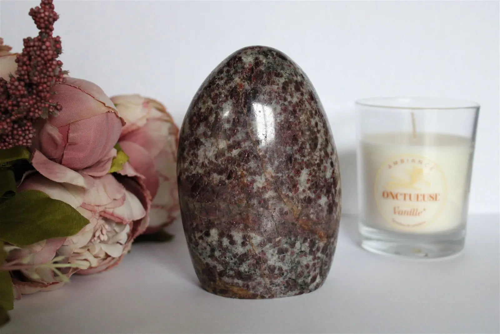 Grand grenat rubellite 13 cm 1.489 kg environ RARE - Aurore Lune 