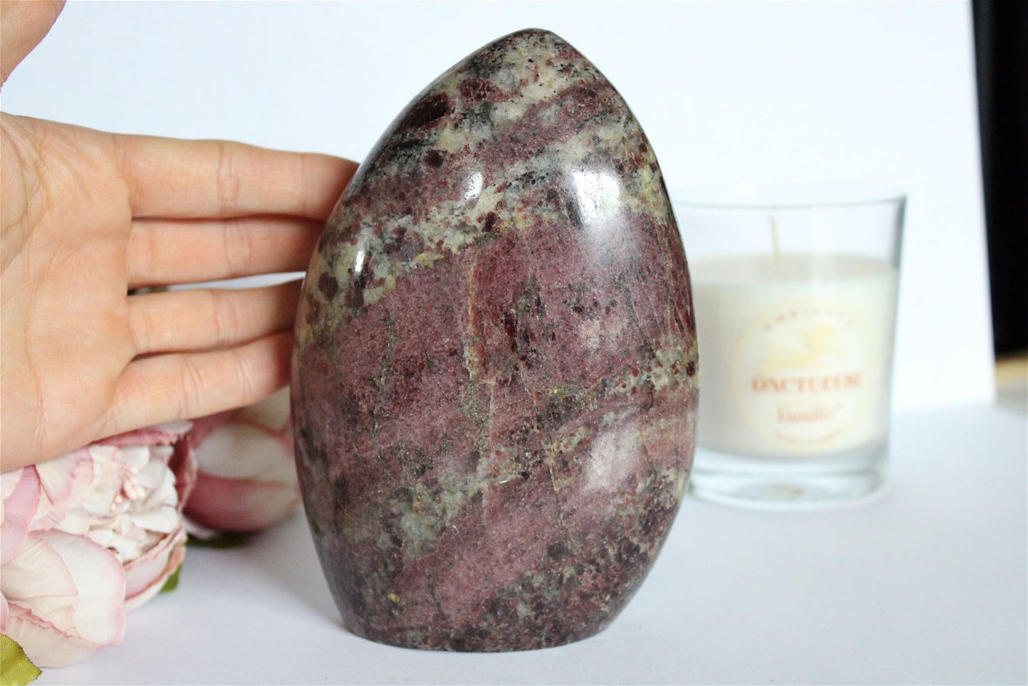 Grand grenat rubellite 15cm  1.538 kg environ RARE - Aurore Lune 