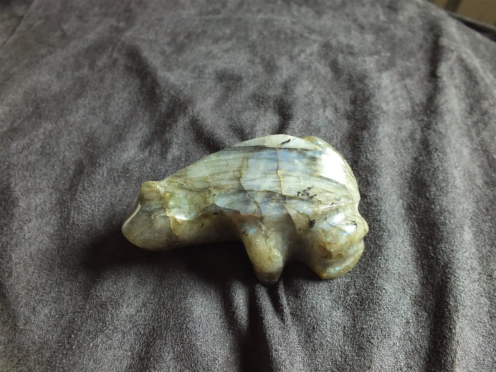 Grenouille ou crapaud en labradorite  A - Aurore Lune 
