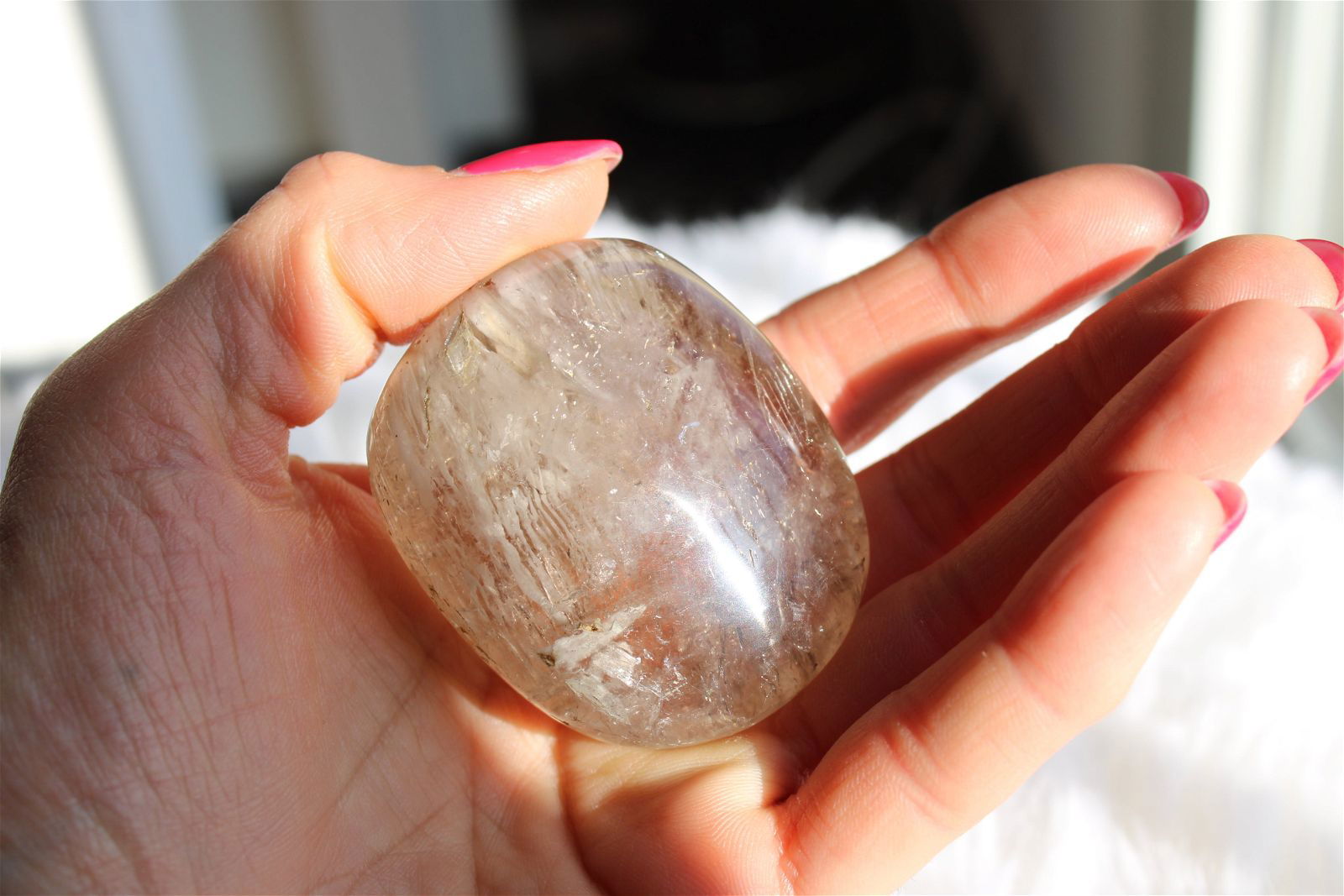 Gros galet de cristal de roche - Aurore Lune 