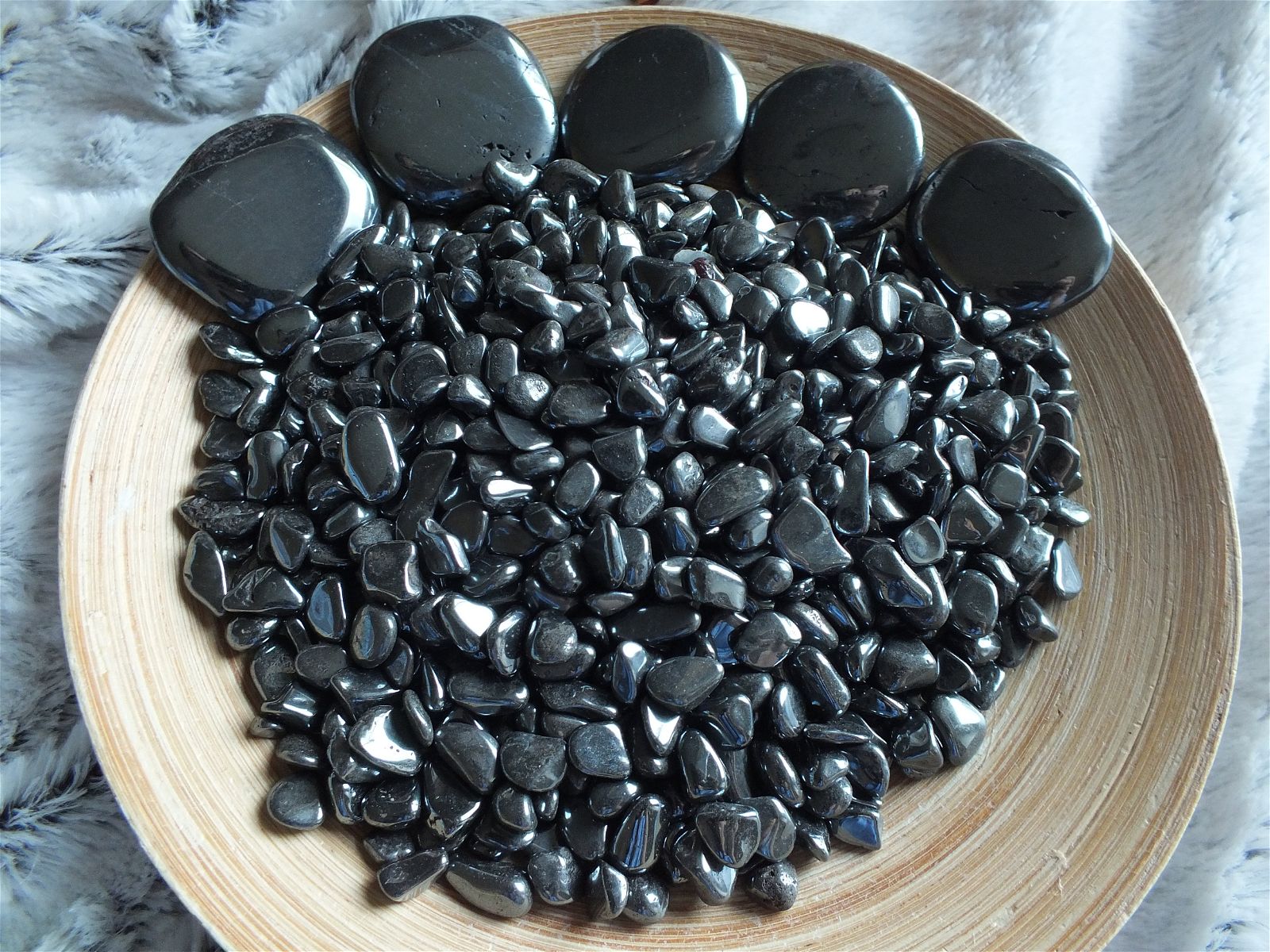 Hématite pierre roulée taille grain de café - Aurore Lune 