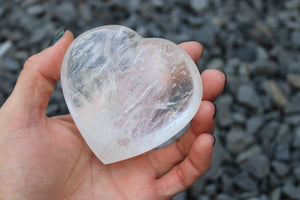 1 coeur en cristal de roche 8 cm