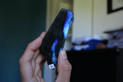Morceau de labradorite mi-brute AU CHOIX menu déroulant - Aurore Lune 