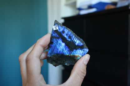 Morceau de labradorite mi-brute AU CHOIX menu déroulant - Aurore Lune 
