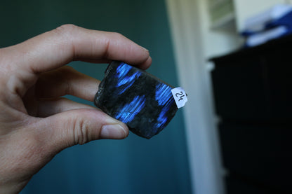 Morceau de labradorite mi-brute AU CHOIX menu déroulant - Aurore Lune 