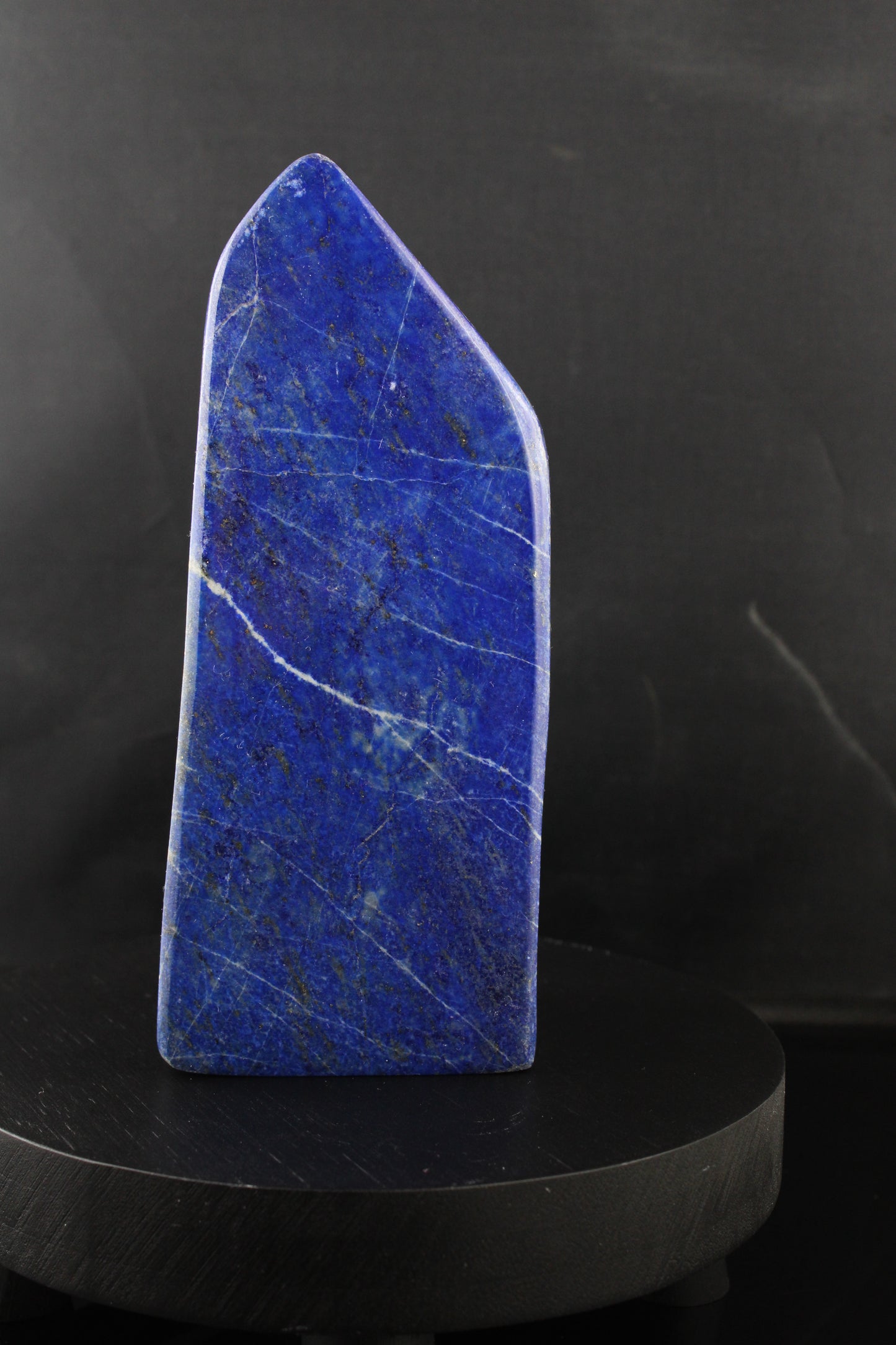 Lapis lazuli à poser LEGEREMENT ABIMEE SUR LE COTE