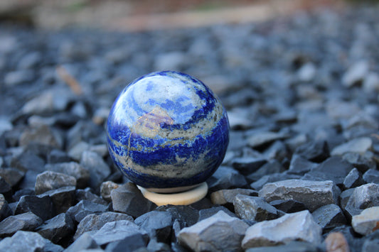 Sphère lapis lazuli 5.5 cm 260 grammes