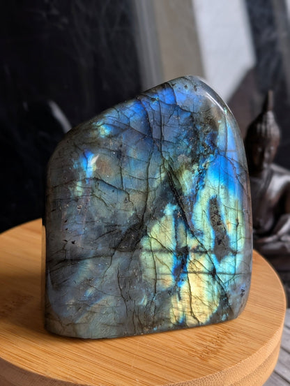 Labradorite à poser 0.565kg - Aurore Lune 