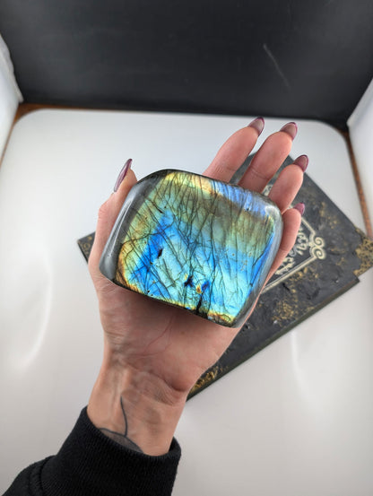 Labradorite à poser 0.624 kg - Aurore Lune 