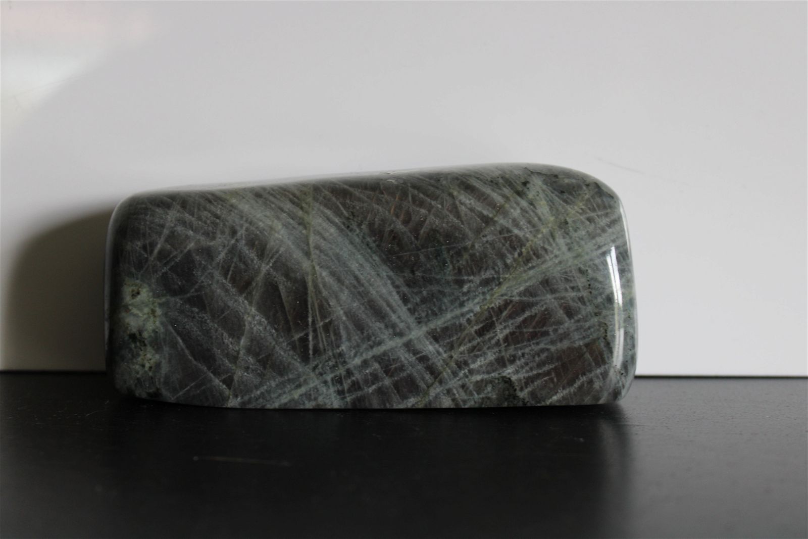 Labradorite à poser 500gr. 12 cm - Aurore Lune 