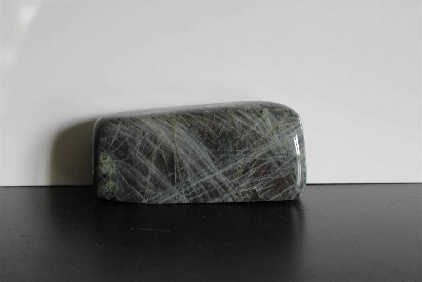 Labradorite à poser 500gr. 12 cm - Aurore Lune 
