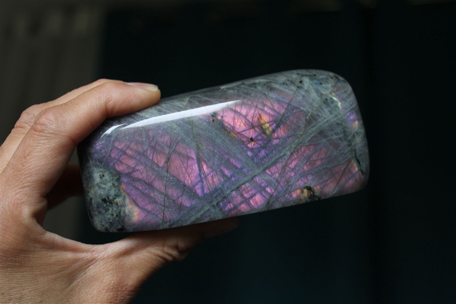Labradorite à poser 500gr. 12 cm - Aurore Lune 