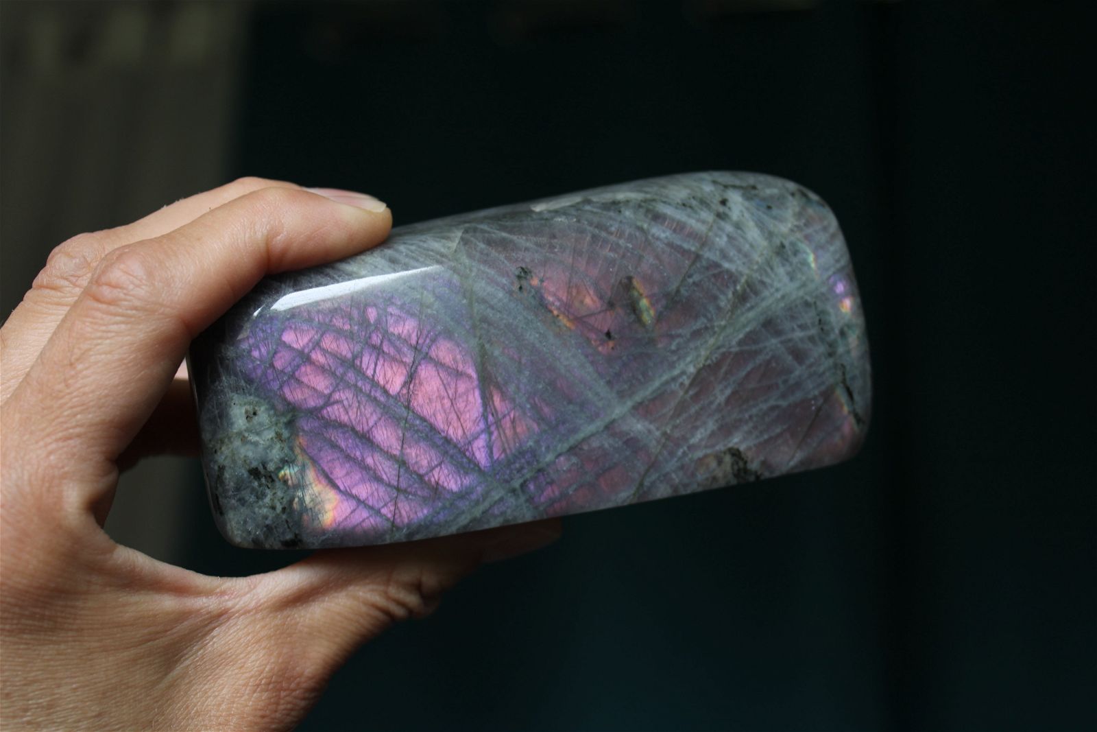 Labradorite à poser 500gr. 12 cm - Aurore Lune 