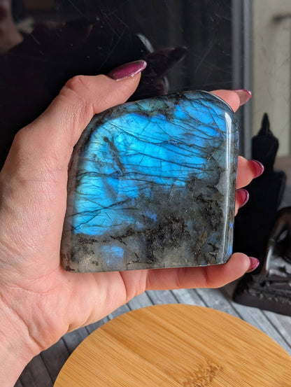 Labradorite à poser bleu morpho 0.5 kg - Aurore Lune 