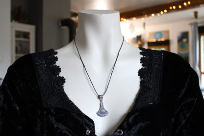 Labradorite blanche en collier - Aurore Lune 