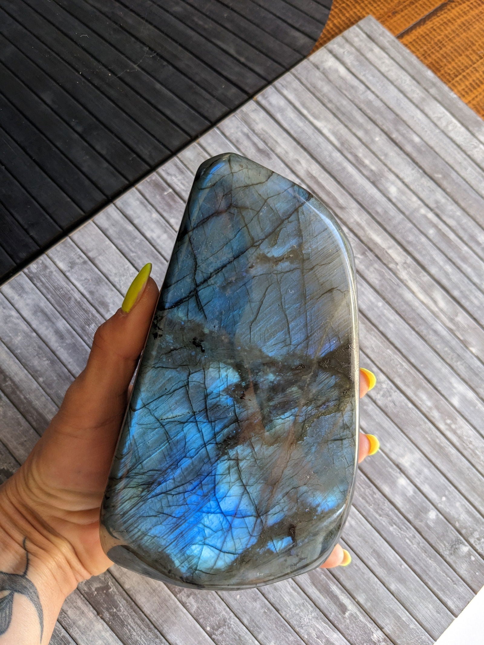 Labradorite bleue à poser 1.7 kg - Aurore Lune 