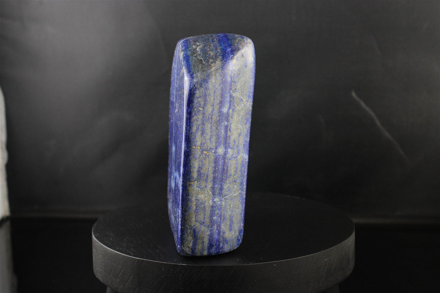 Lapis lazuli à poser 0.7 kg 10 cm - Aurore Lune 