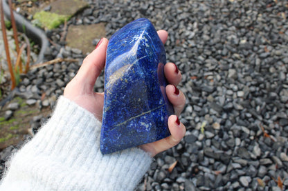 Lapis lazuli à poser 0.8 kg 11x6x6 cm - Aurore Lune 