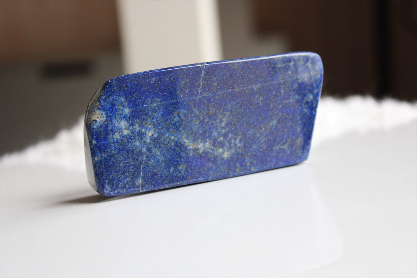 Lapis lazuli à poser 172 grammes 9 cm - Aurore Lune 