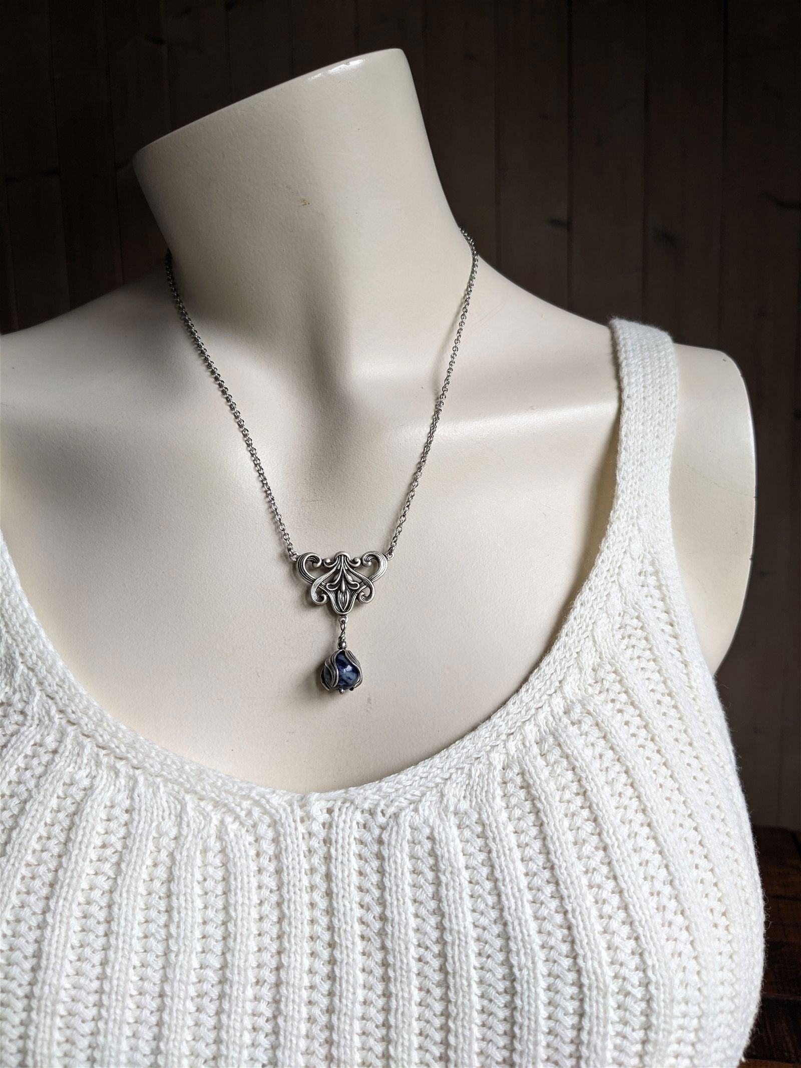 Lapis lazuli en collier baroque - Aurore Lune 