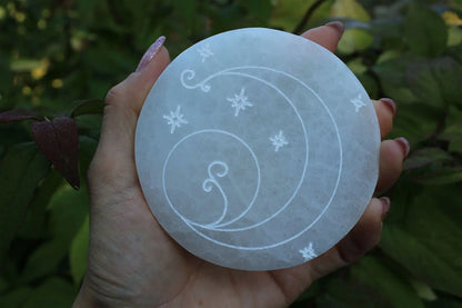 Lune étoiles et pousse de plante sur sélénite - Aurore Lune 