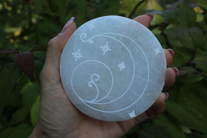 Lune étoiles et pousse de plante sur sélénite - Aurore Lune 