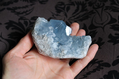 Morceau de célestite célestine brute 9 cm - Aurore Lune 