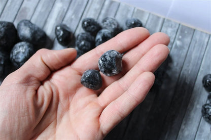 Obsidienne larme d apache brute taille d'un raisin - Aurore Lune 
