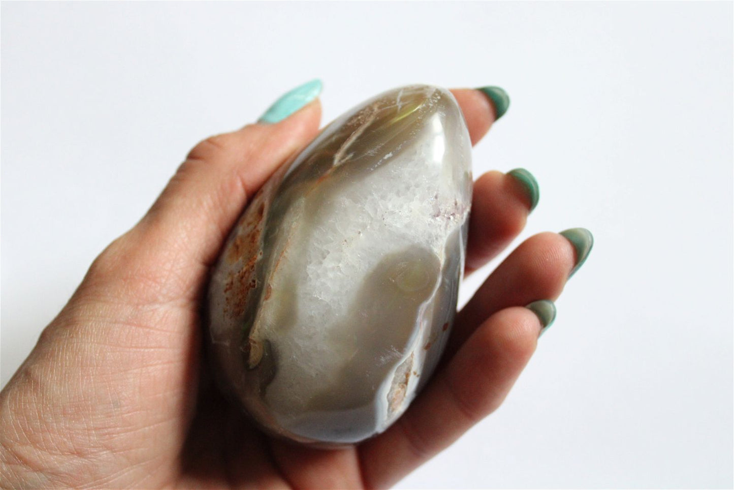 Oeuf Agate améthysée druse- géode * RARE * 9 * 6 cm - 310 grammes - Aurore Lune 